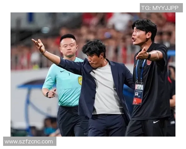 沙尔克04新秀哈洛恩或成主力，主教练看好表现闪耀